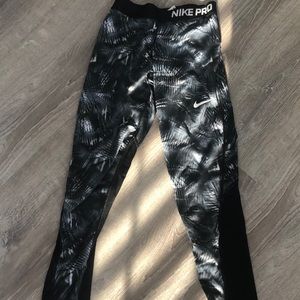 Nike pro leggings